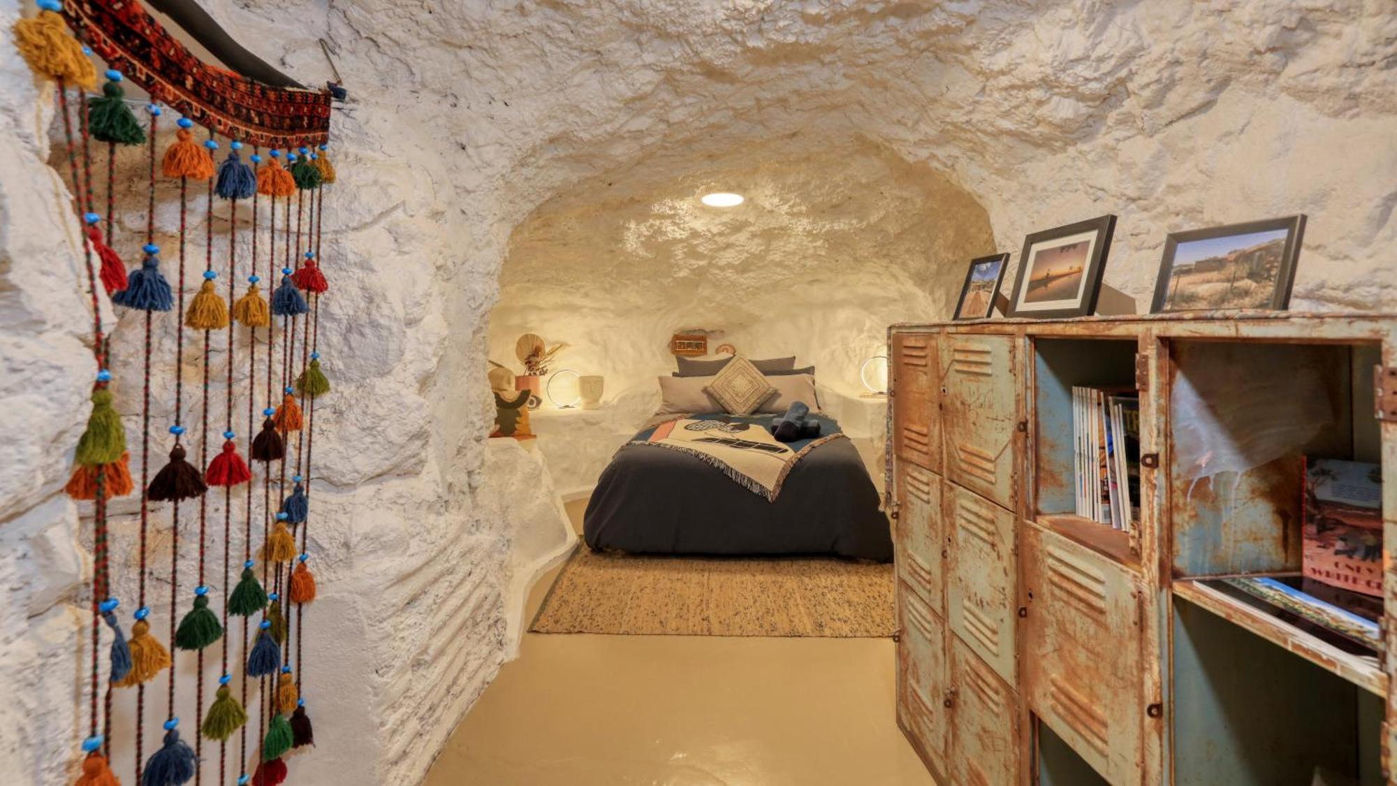 White Cliffs Accommodation -Daybreak Dugout - Unique Cave House 외부 사진